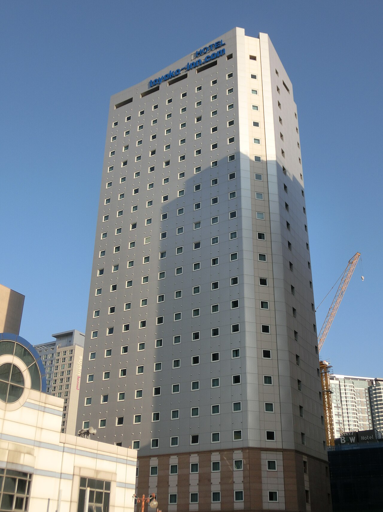 東横INN釜山海雲台2の外観。2018年11月10日撮影。